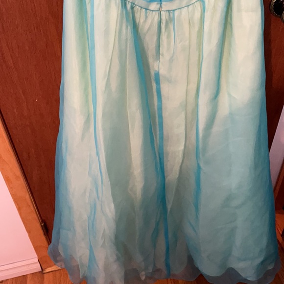 Size 10 Prom or Gala Dress - Picture 9 of 13